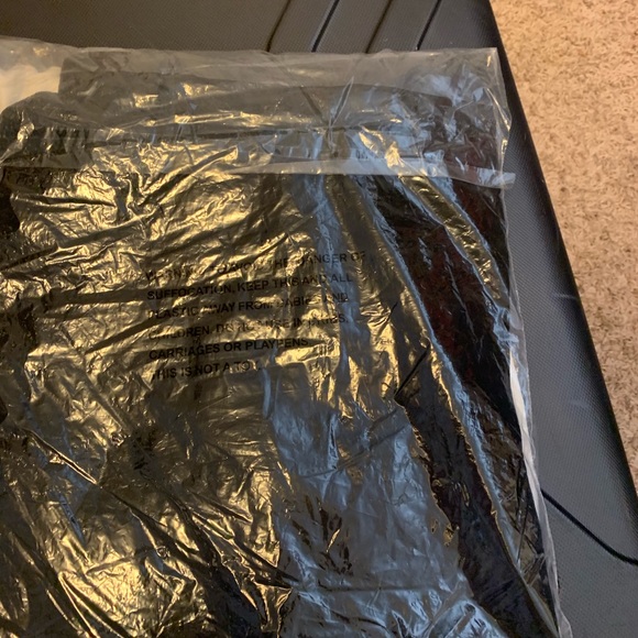 Black and white Slinky brand tops - Picture 2 of 3